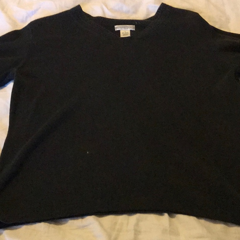 Sweater - Picture 7 of 7